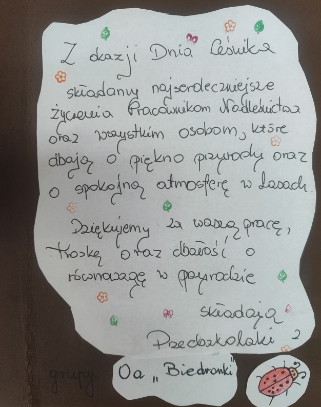 Zdjęcie przedstawia wnętrze laurki z tekstem (fot. archiwum nadleśnictwa, M. Prętkowska)